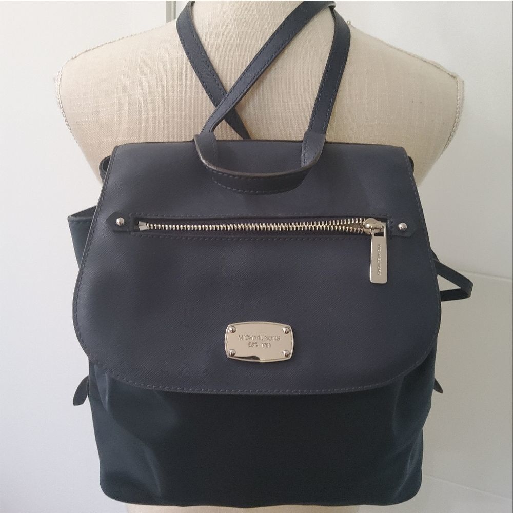 Michael Kors Bedford Zip Large Backpack